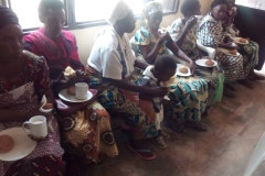 Präsentation of the project to another group of widows