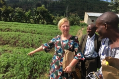 Besuch einer Witwengruppe in der Westlichen Provinz von Rwanda